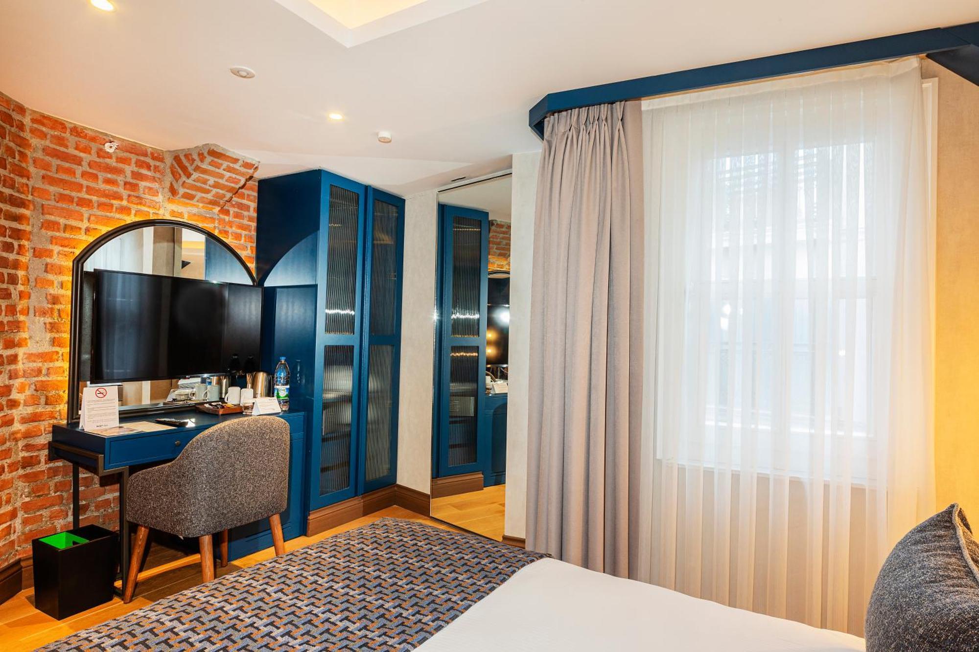 Levni Handwritten Collection By Accor Hotel Istanboel